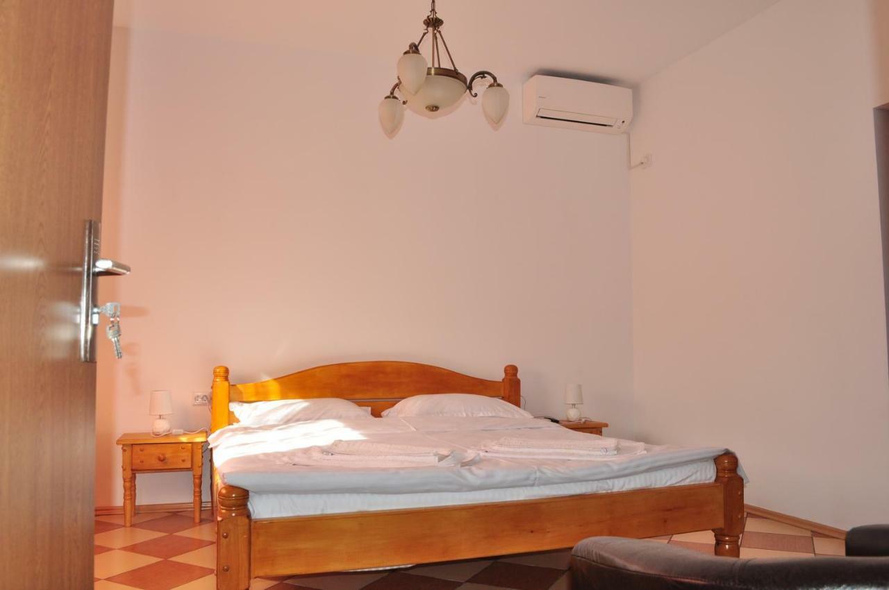 Casa Matei Hotel Махмудия Екстериор снимка