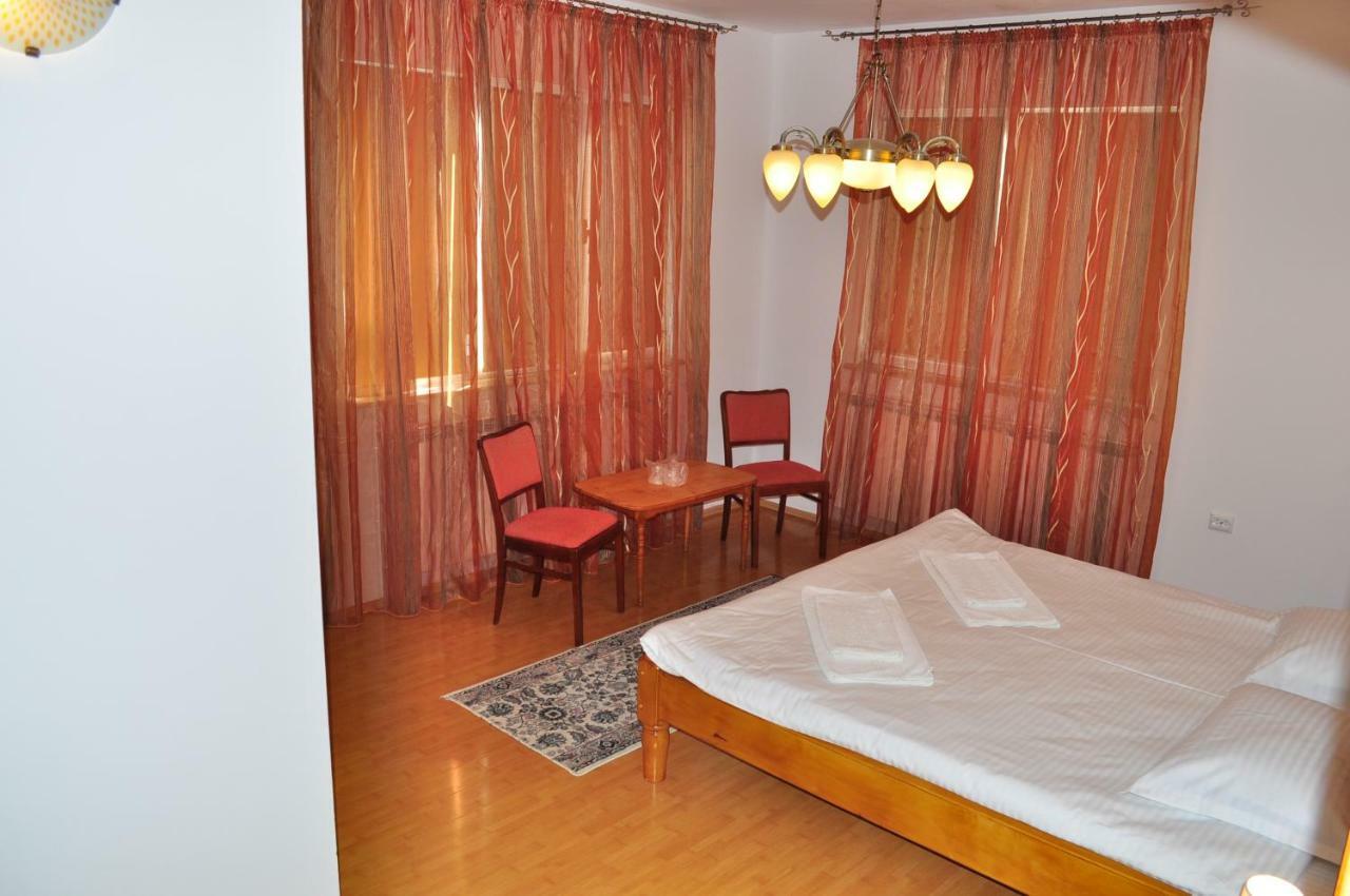 Casa Matei Hotel Махмудия Екстериор снимка